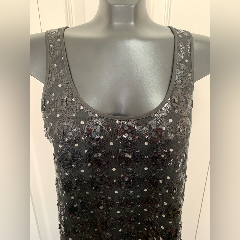 Banana Republic Black Sequin Tulle Mesh Floral Polka-Dot Sz. XS Tank Top P2P 17”